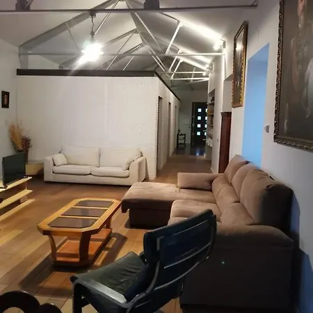 Holiday home Casa Bajo El Acueducto Con Plaza De Garaje